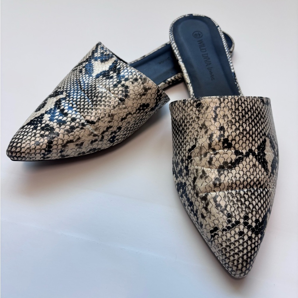 Wild Diva Black and Cream Snakeskin Print Mules (w/out box)